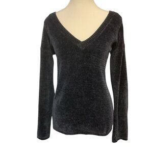 GARAGE OH SO SOFT DARK BLUE LONG SLEEVE V-NECK/ TIE UP BACK SWEATER/ Size S